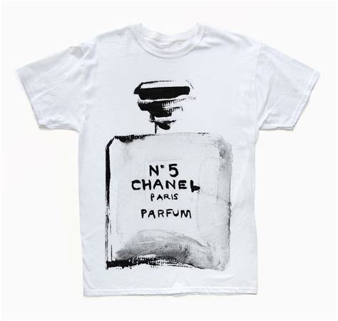 Chanel No 5 Tshirt 